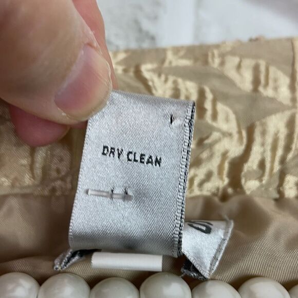 Chico’s Size 2 Medium Jacket Blazer Gold Metallic Embroidered Satin Sparkle - Picture 6 of 9